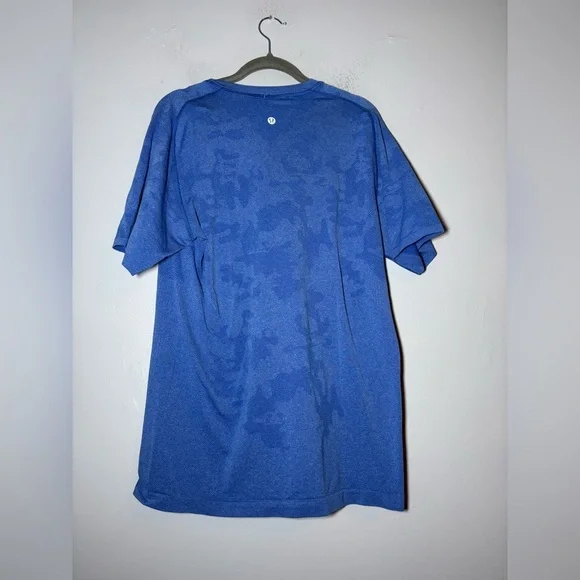 Lululemon Shirt Blue Tee Casual Workout Gym Athleisure Stretch size M - Picture 3 of 6